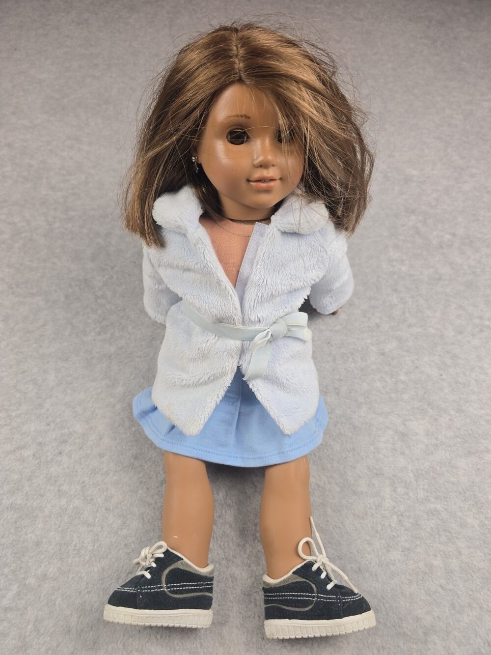 American Girl Doll 18" Brown Hair Brown Eyes Pierced Ears Blue Robe Skirt Shoes